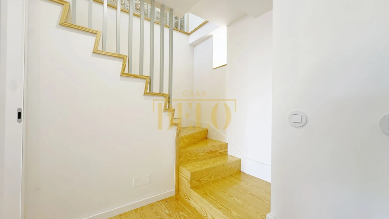 Apartamento T2 para Venda em Cedofeita, Santo Ildefonso, Sé, Miragaia, São Nicolau e Vitória Foto 13