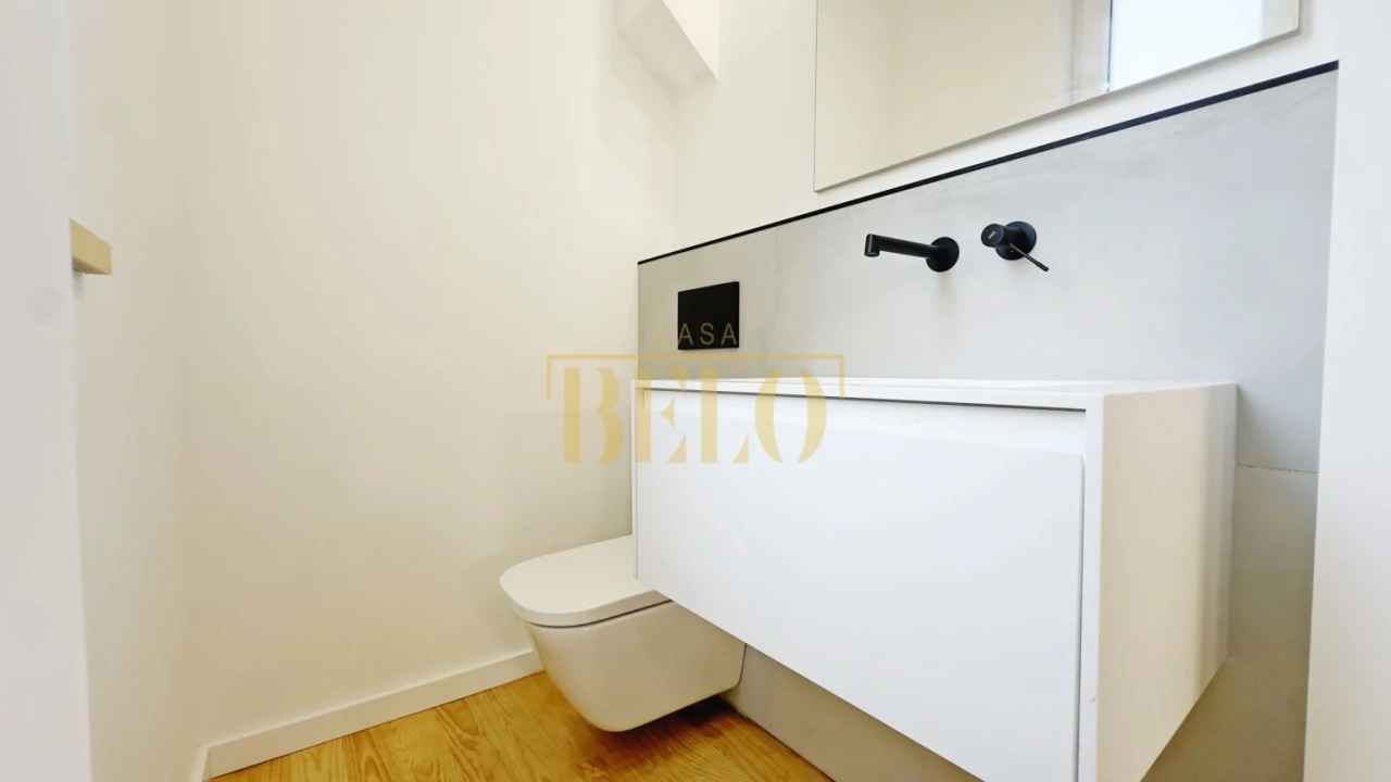 Apartamento T2 para Venda em Cedofeita, Santo Ildefonso, Sé, Miragaia, São Nicolau e Vitória Foto 11