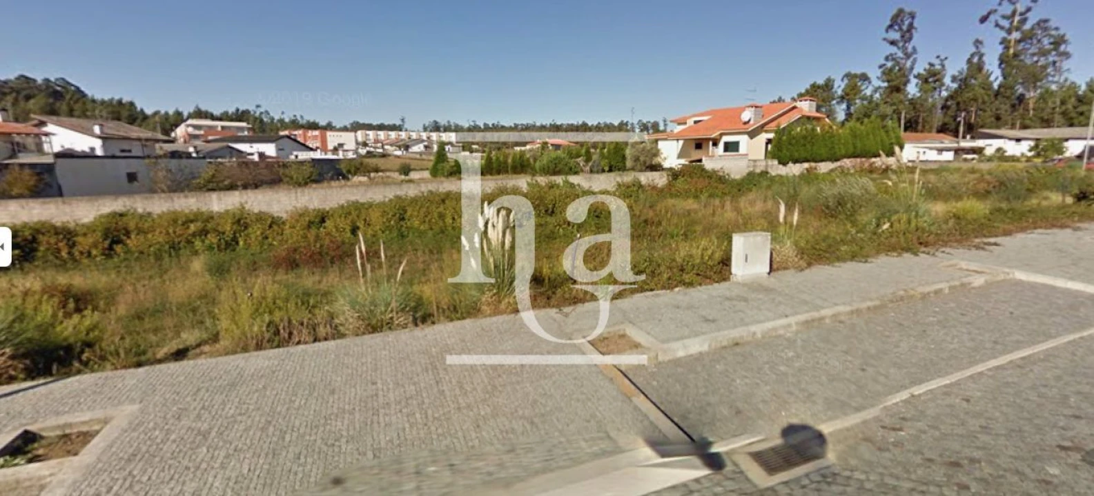 Terreno para Venda em Castêlo da Maia Foto 1