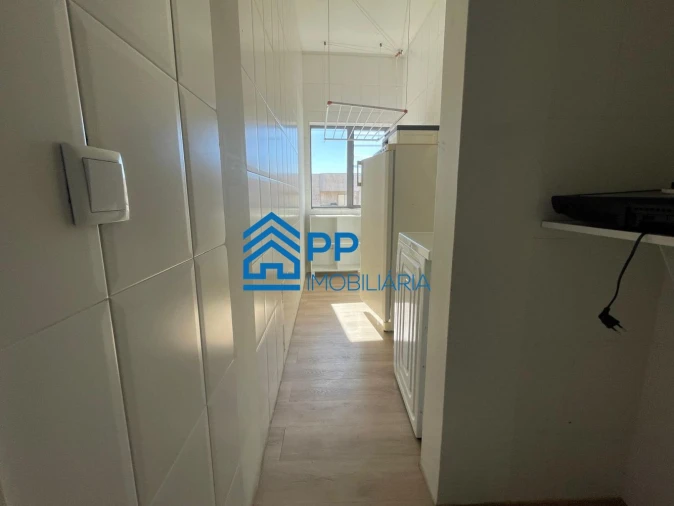 Apartamento T4 para Venda em Pedroso e Seixezelo Foto 15