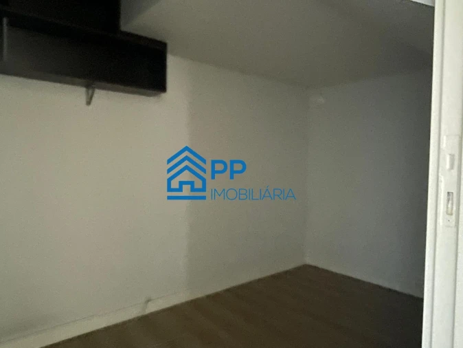 Apartamento T4 para Venda em Pedroso e Seixezelo Foto 53