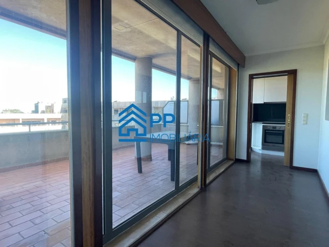 Apartamento T4 para Venda em Pedroso e Seixezelo Foto 37