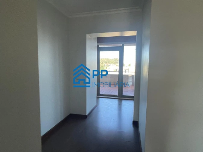 Apartamento T4 para Venda em Pedroso e Seixezelo Foto 38