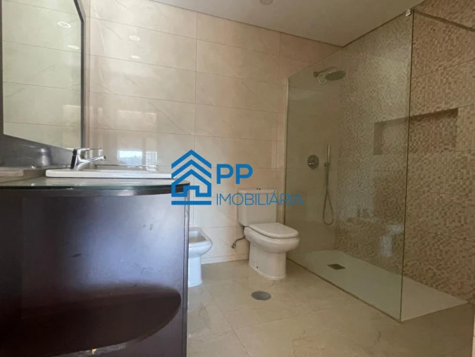 Apartamento T4 para Venda em Pedroso e Seixezelo Foto 48
