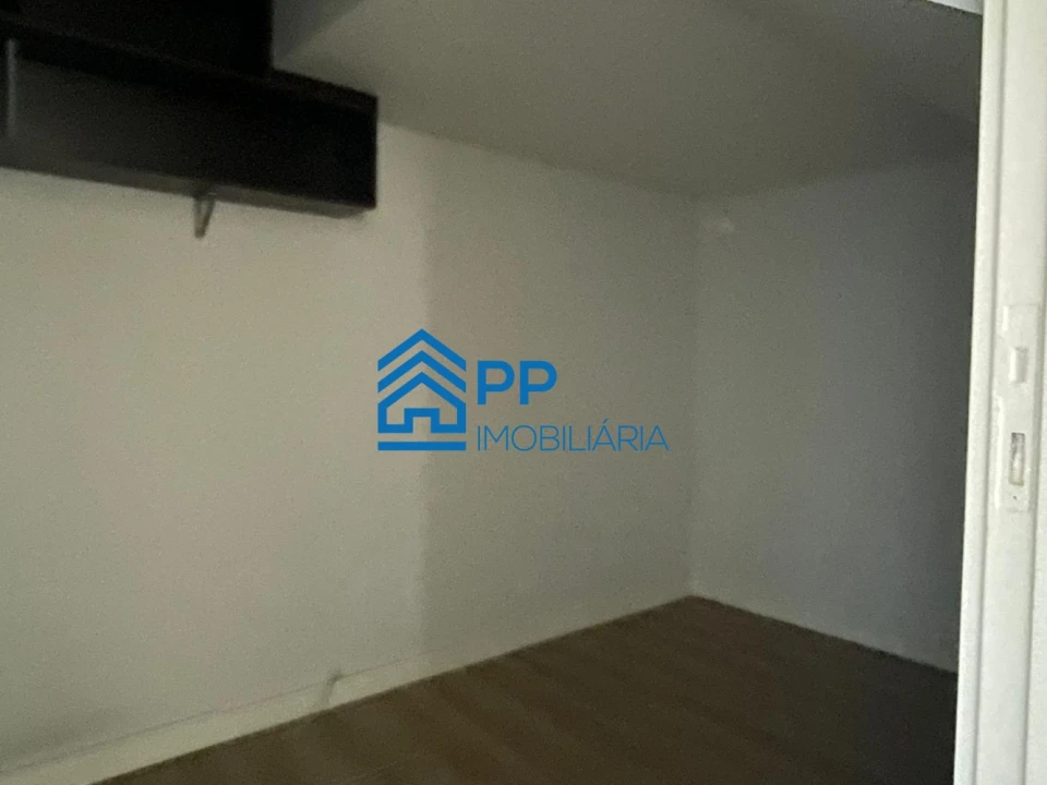 Apartamento T4 para Venda em Pedroso e Seixezelo Foto 53