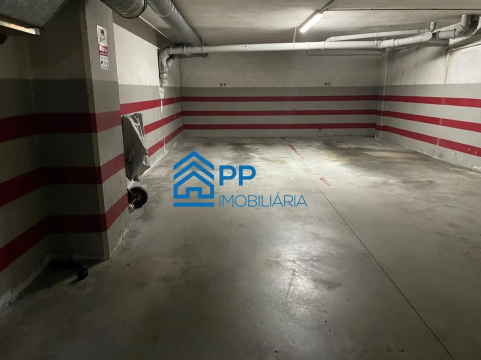 Apartamento T4 para Venda em Pedroso e Seixezelo Foto 58