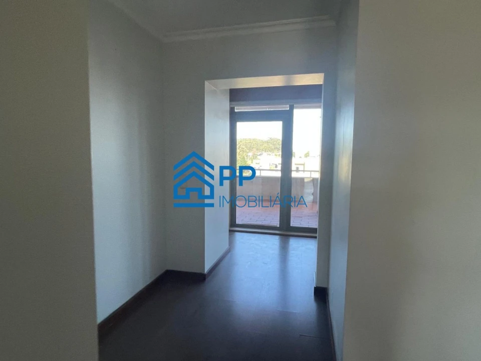 Apartamento T4 para Venda em Pedroso e Seixezelo Foto 38