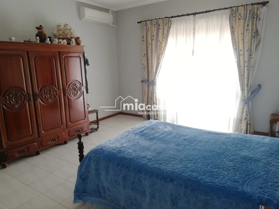 Moradia T6 para Venda em Fermentelos Foto 10