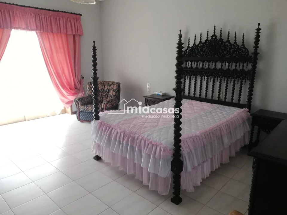 Moradia T6 para Venda em Fermentelos Foto 11