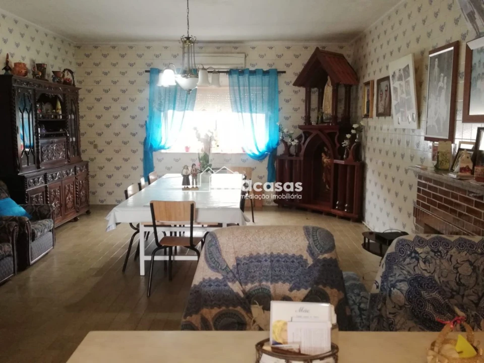 Moradia T6 para Venda em Fermentelos Foto 3