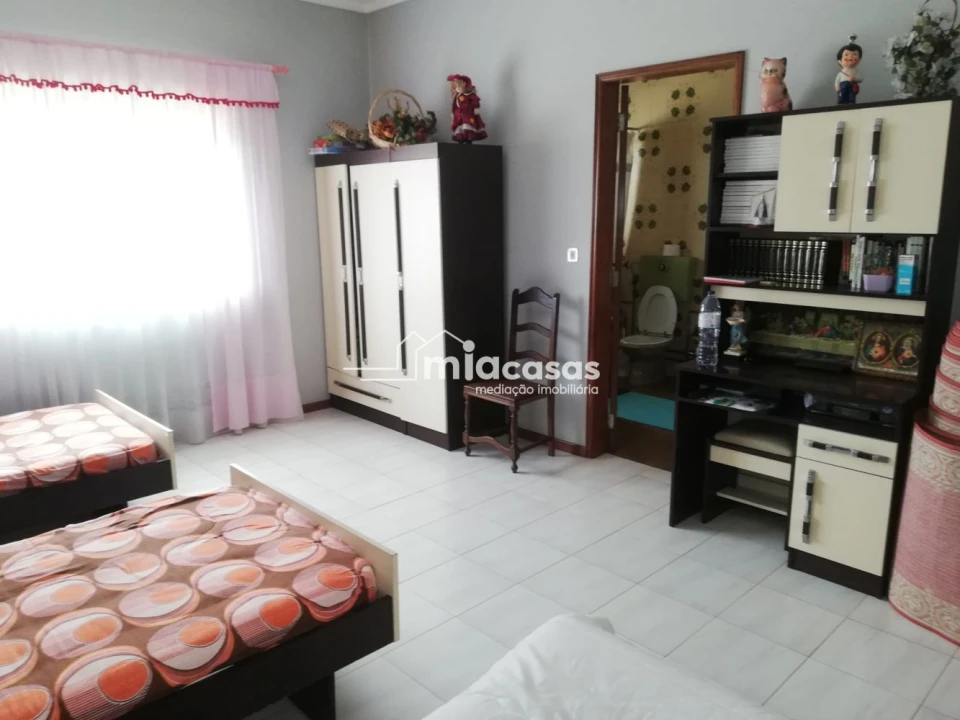 Moradia T6 para Venda em Fermentelos Foto 17