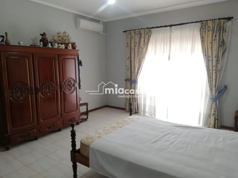 Moradia T6 para Venda em Fermentelos Foto 23