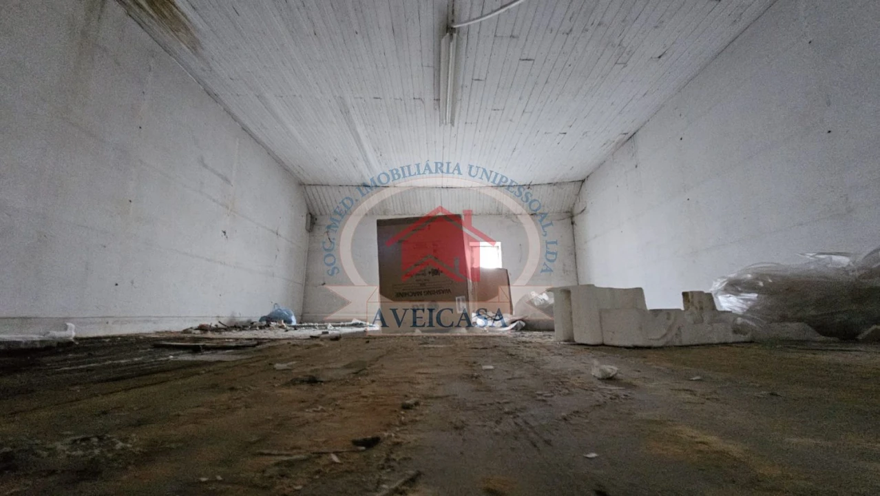 Moradia T8 para Venda em Oliveirinha Foto 23