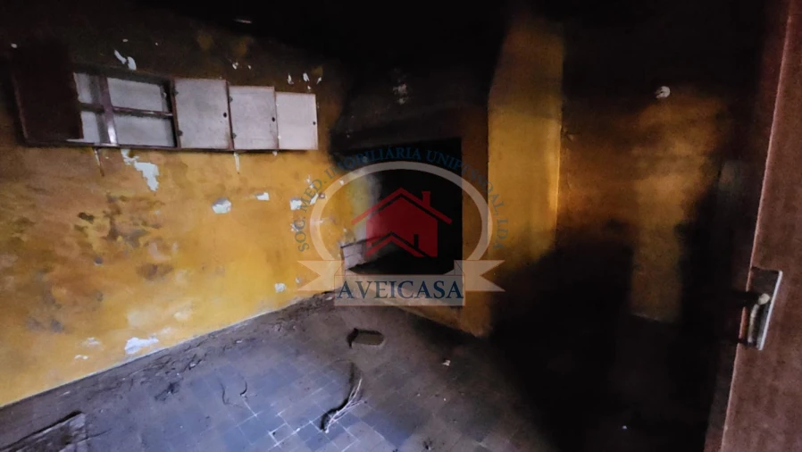 Moradia T8 para Venda em Oliveirinha Foto 33