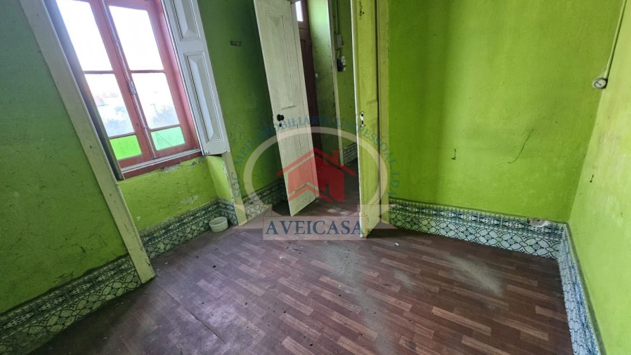 Moradia T8 para Venda em Oliveirinha Foto 13