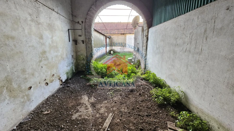 Moradia T8 para Venda em Oliveirinha Foto 21