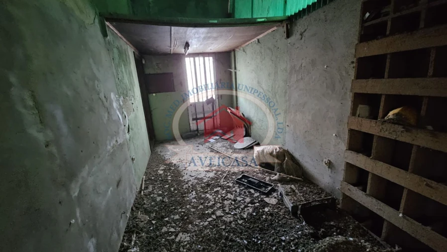 Moradia T8 para Venda em Oliveirinha Foto 27