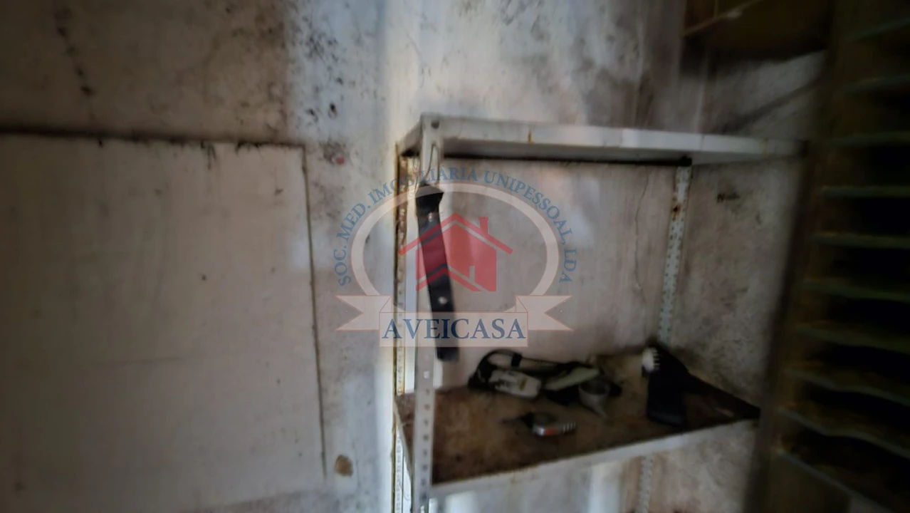 Moradia T8 para Venda em Oliveirinha Foto 26