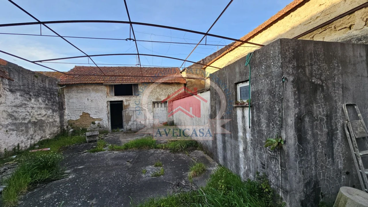 Moradia T8 para Venda em Oliveirinha Foto 22