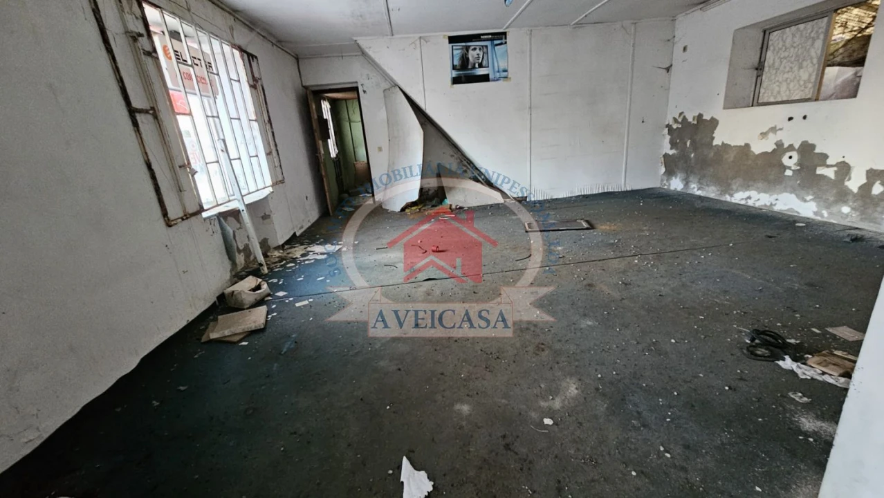 Moradia T8 para Venda em Oliveirinha Foto 8