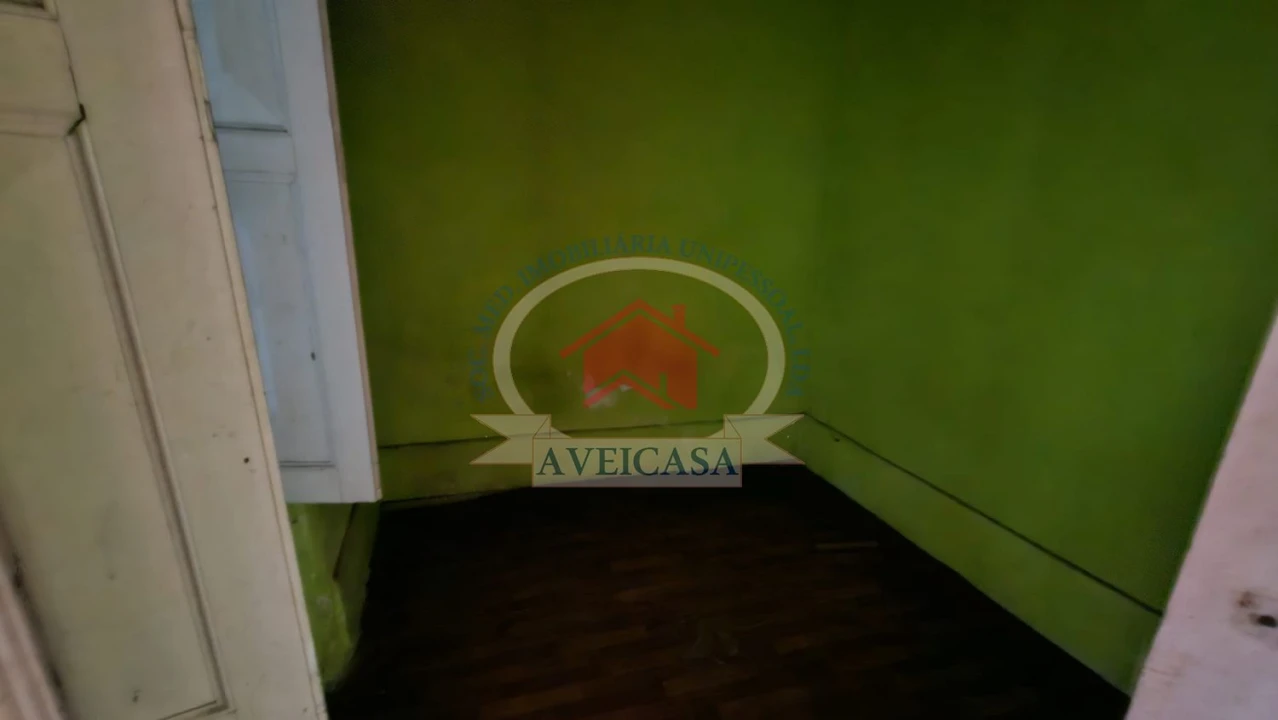 Moradia T8 para Venda em Oliveirinha Foto 17