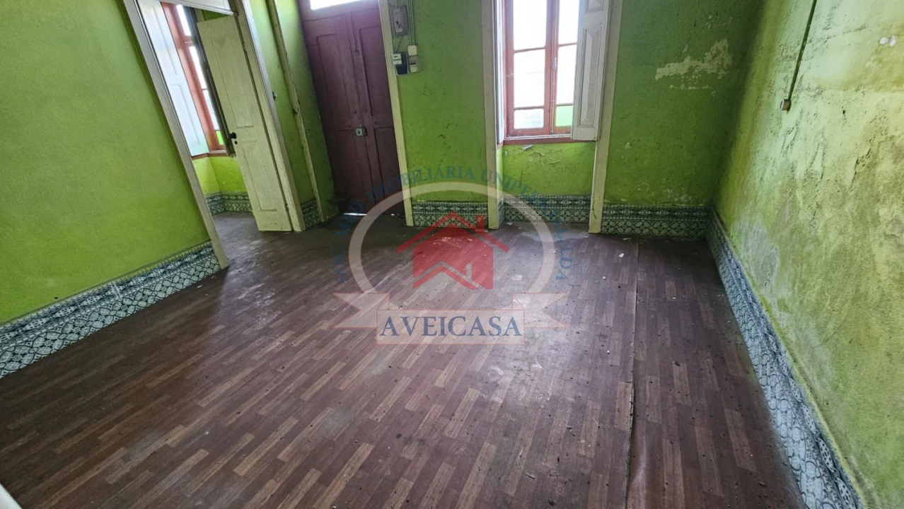 Moradia T8 para Venda em Oliveirinha Foto 18