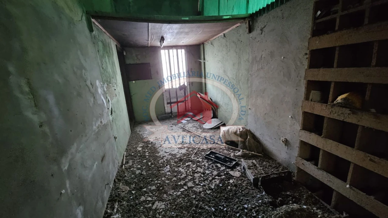 Moradia T8 para Venda em Oliveirinha Foto 27