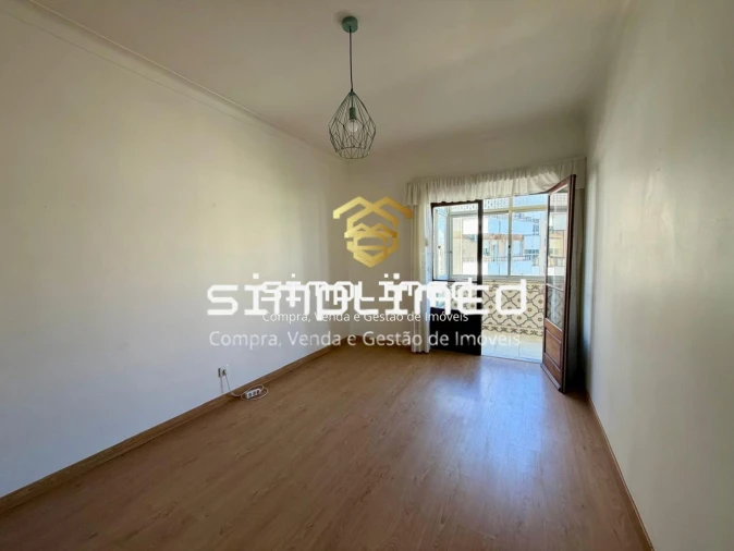 Apartamento T3 para Venda em Laranjeiro e Feijó Foto 11