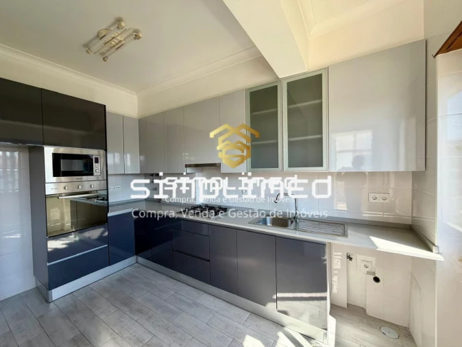 Apartamento T3 para Venda em Laranjeiro e Feijó Foto 2