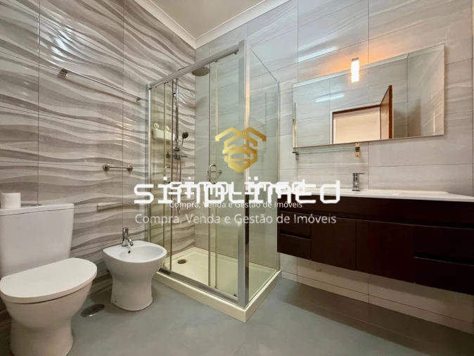 Apartamento T3 para Venda em Laranjeiro e Feijó Foto 19