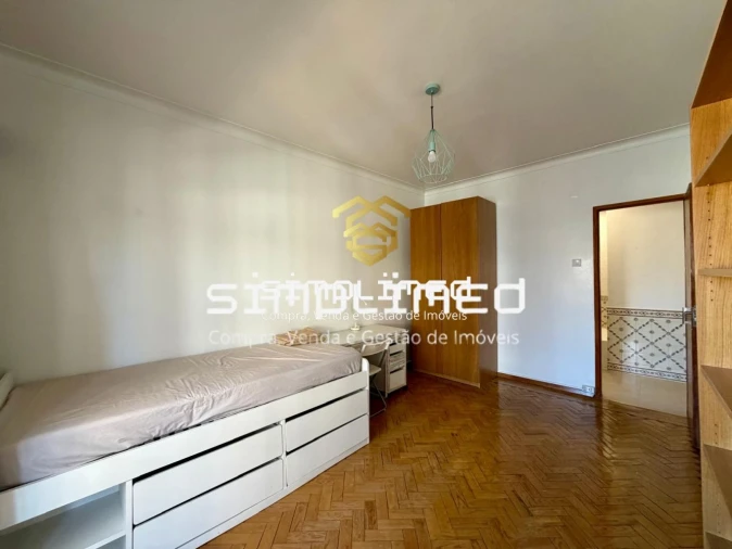 Apartamento T3 para Venda em Laranjeiro e Feijó Foto 12