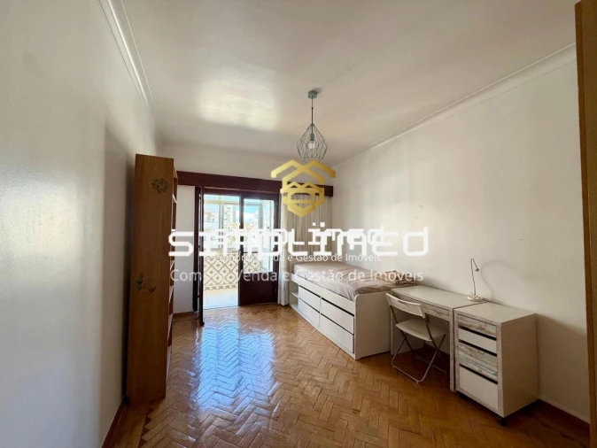 Apartamento T3 para Venda em Laranjeiro e Feijó Foto 15