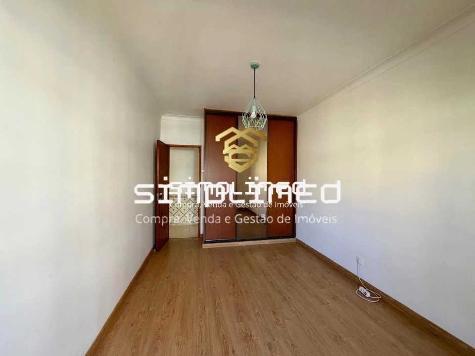 Apartamento T3 para Venda em Laranjeiro e Feijó Foto 13