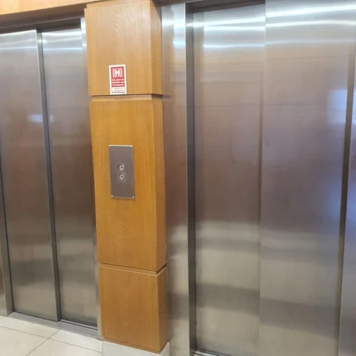 Loja para Arrendamento em Alvalade Foto 5