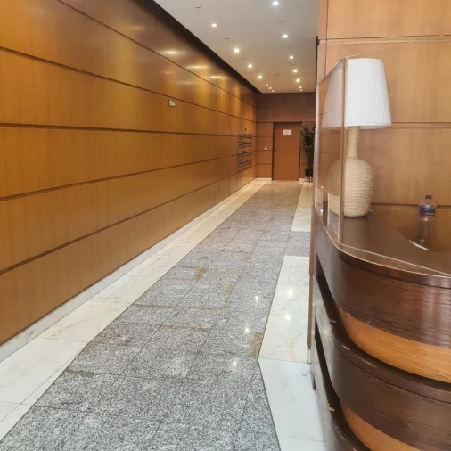 Loja para Arrendamento em Alvalade Foto 1