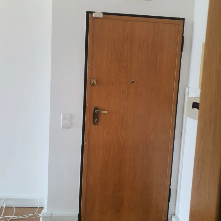 Loja para Arrendamento em Alvalade Foto 10