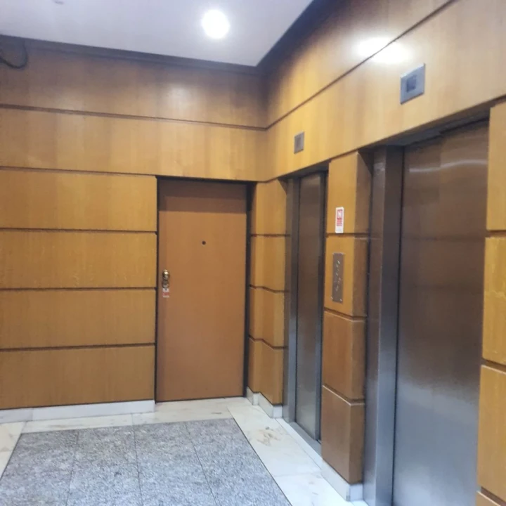 Loja para Arrendamento em Alvalade Foto 4