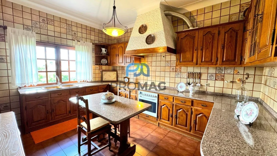 Moradia T6 para Venda em Resende Foto 40