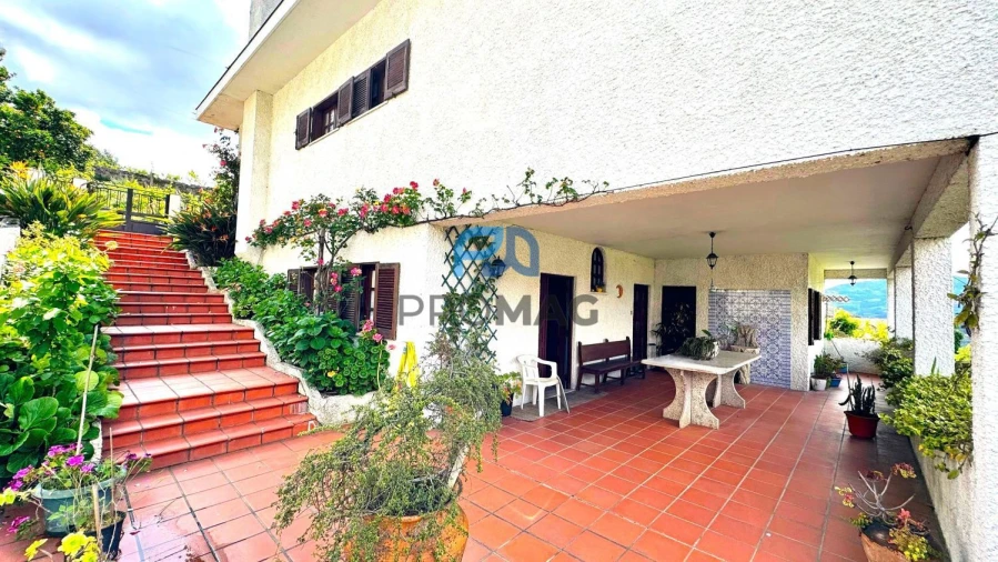 Moradia T6 para Venda em Resende Foto 12