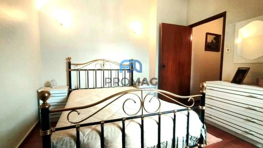 Moradia T6 para Venda em Resende Foto 52