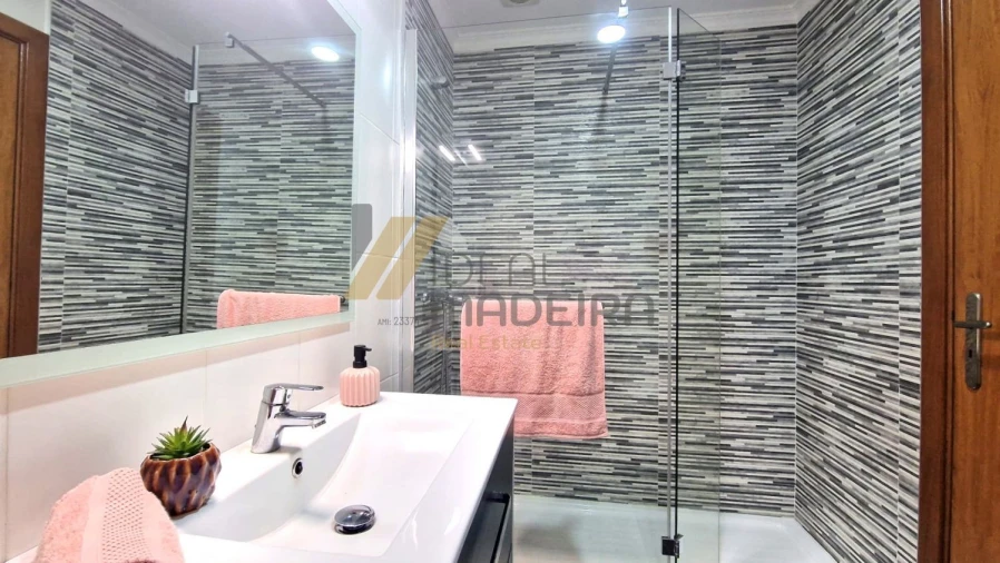 Apartamento T3 para Venda em Santo Antonio Foto 12