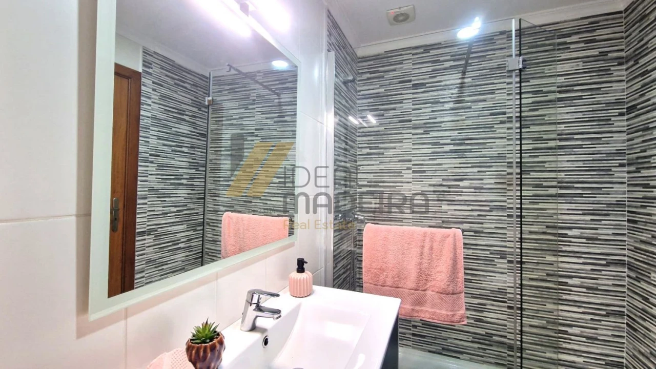 Apartamento T3 para Venda em Santo Antonio Foto 14