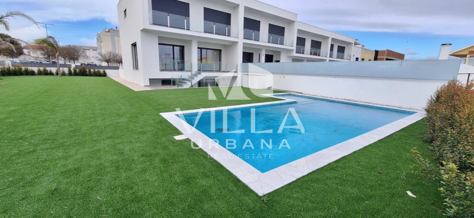 Moradia T3 para Venda em Charneca de Caparica e Sobreda Foto 2