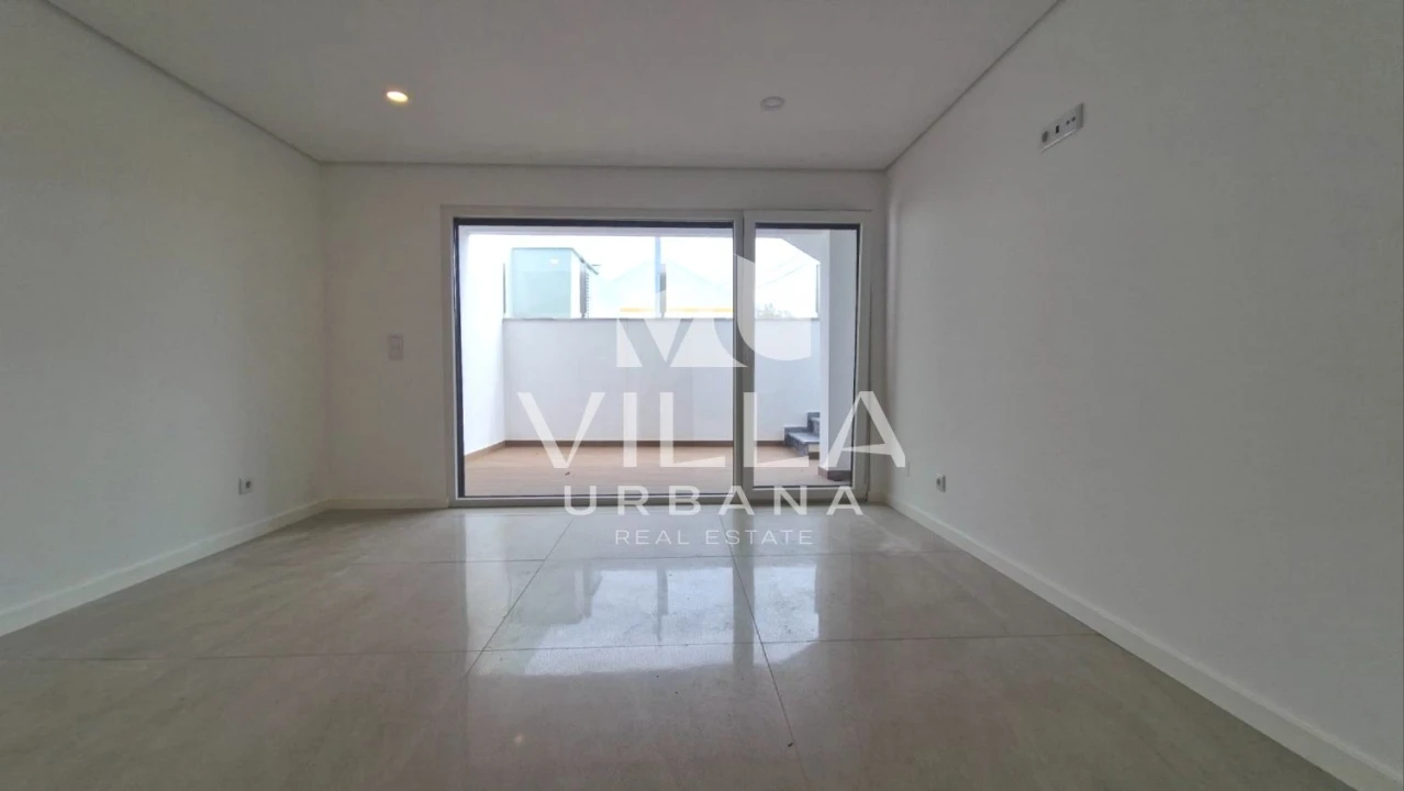 Moradia T3 para Venda em Charneca de Caparica e Sobreda Foto 30