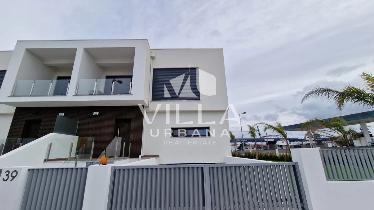 Moradia T3 para Venda em Charneca de Caparica e Sobreda Foto 22