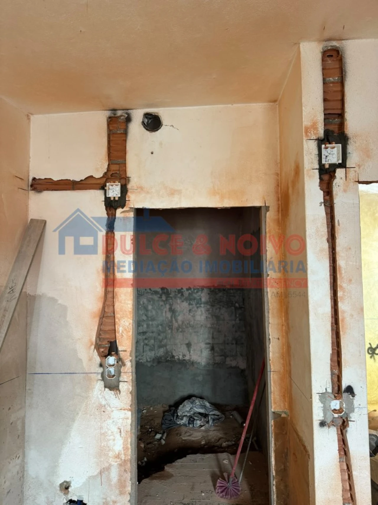 Moradia T2 para Venda em Peral Foto 10