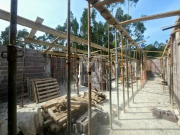 Moradia T3 para Venda em Estorãos