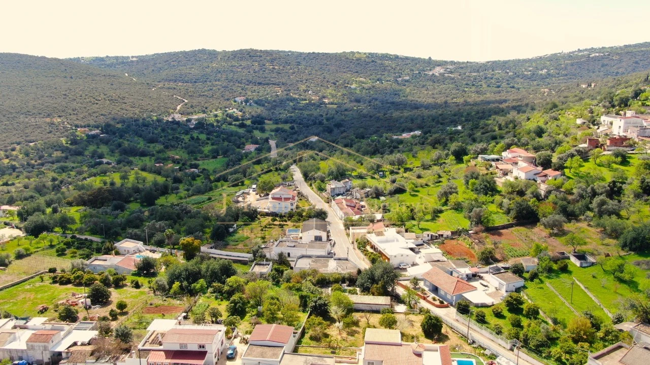 Moradia T3 para Venda em Loule (São Sebastião) Foto 50