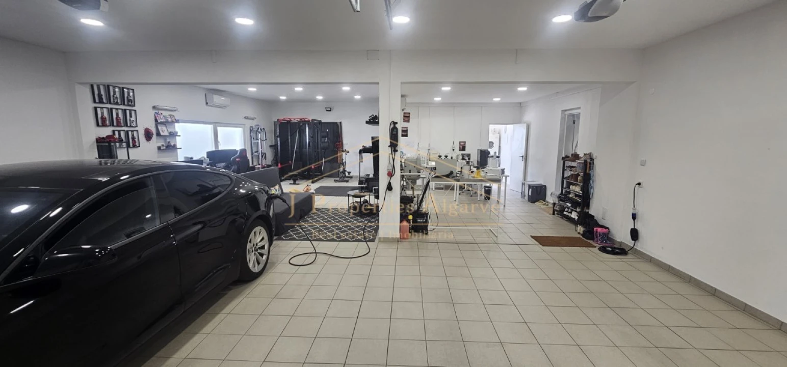 Moradia T3 para Venda em Loule (São Sebastião) Foto 32