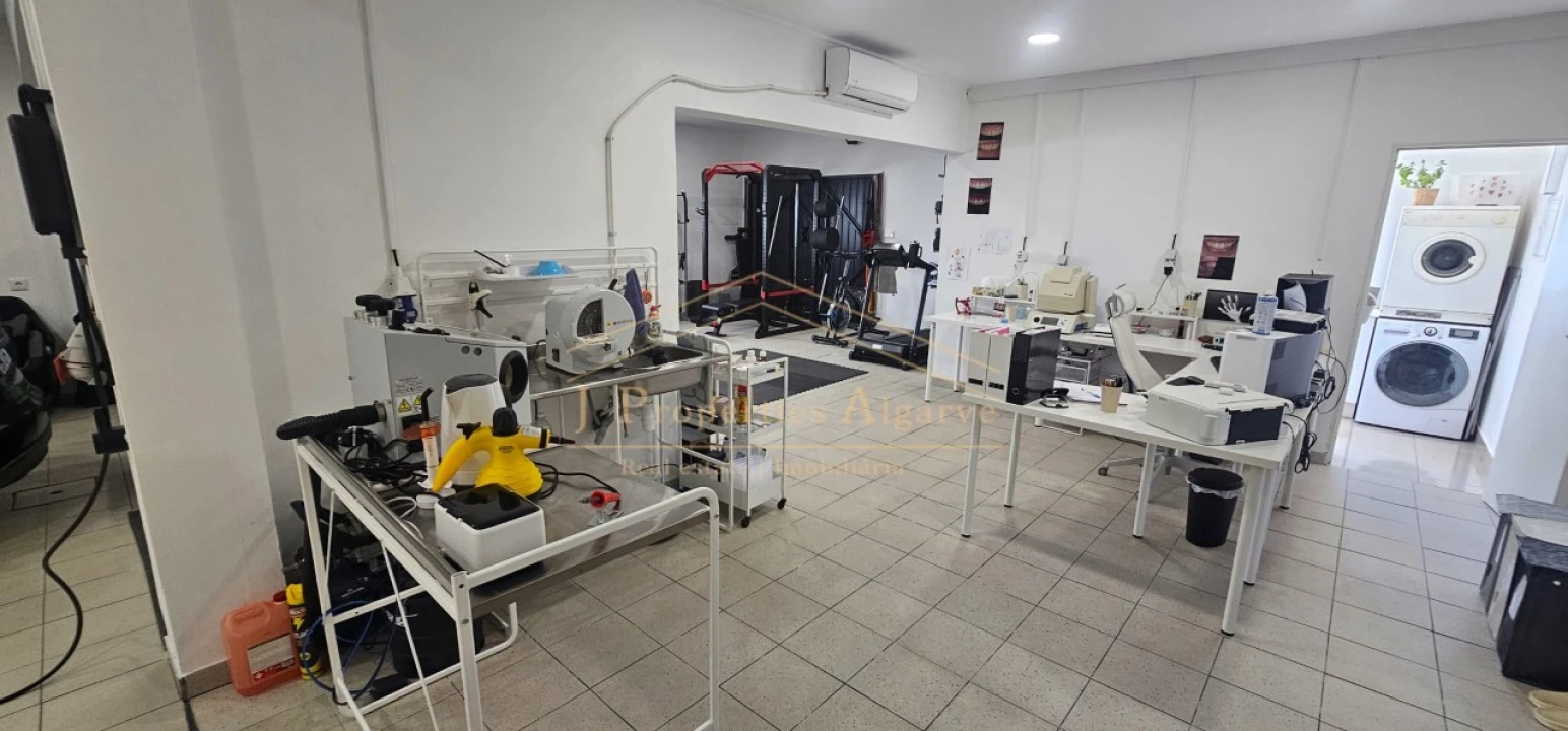 Moradia T3 para Venda em Loule (São Sebastião) Foto 34